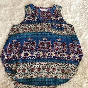 🌸 Like new so Cute top